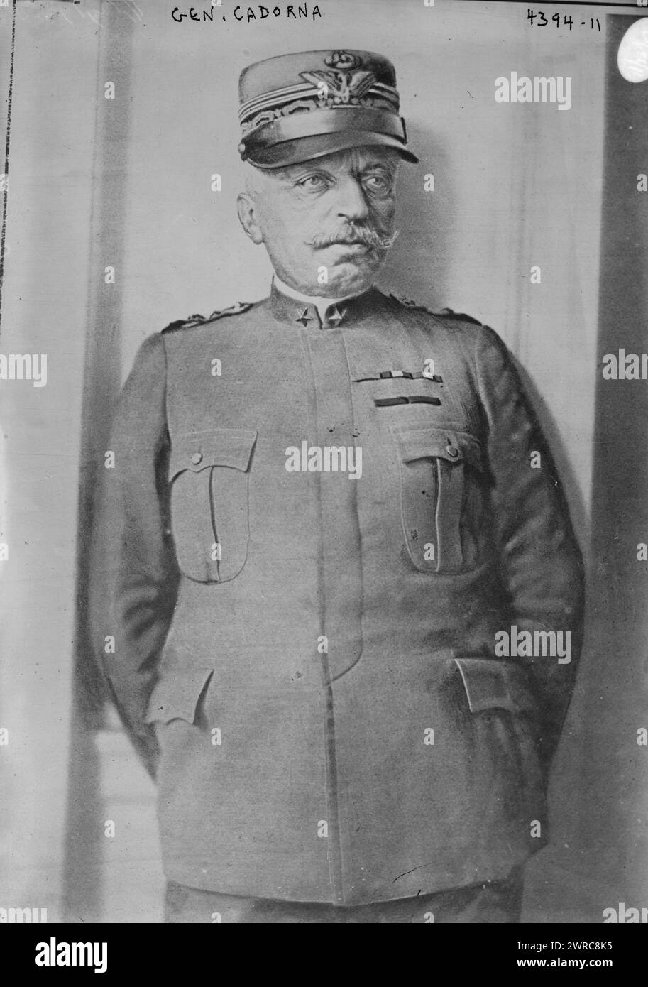 General Cadorna, Foto zeigt den italienischen General Luigi Cadorna (1850–1928), der während des Ersten Weltkrieges Stabschef der italienischen Armee war, zwischen ca. 1915 und ca. 1920, Glasnegative, 1 negativ: Glas Stockfoto