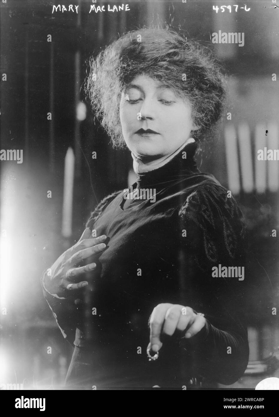 Mary MacLane, Foto zeigt die Autorin Mary MacLane (1881–1929) in einem Standbild aus ihrem Stummfilm Men Who Made Love to Me. 1915 und ca. 1920, Glasnegative, 1 negativ: Glas Stockfoto
