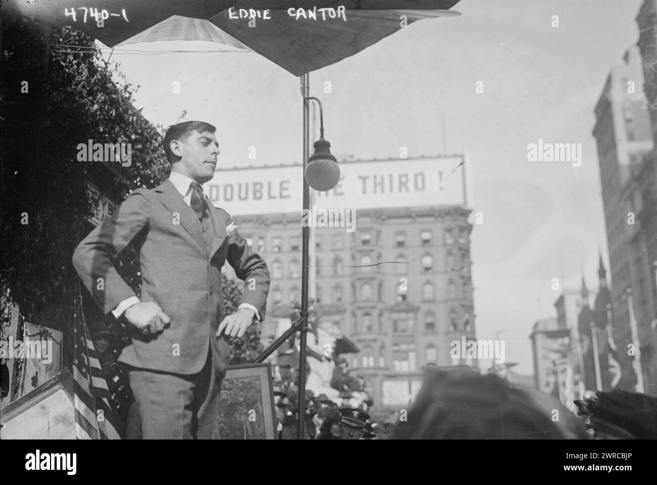 Eddie Cantor, Foto zeigt Sänger Eddie Cantor (ca. 1892-1964). 1915 und ca. 1920, Glasnegative, 1 negativ: Glas Stockfoto