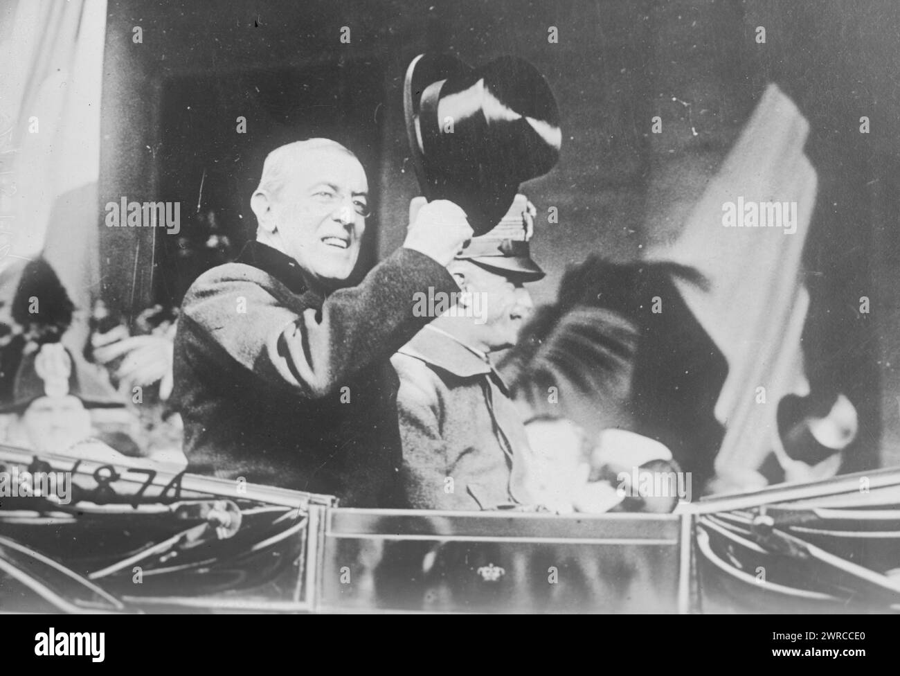 Wilson & König von Italien, Foto zeigt Präsident Woodrow Wilson (1856-1924) mit König Viktor Emmanuel III. (1869-1947) von Italien, auf dem Weg nach Quirinal, Rom, Italien, 4. Januar, 1919., 4. Januar 1919, Glasnegative, 1 negativ: Glas Stockfoto