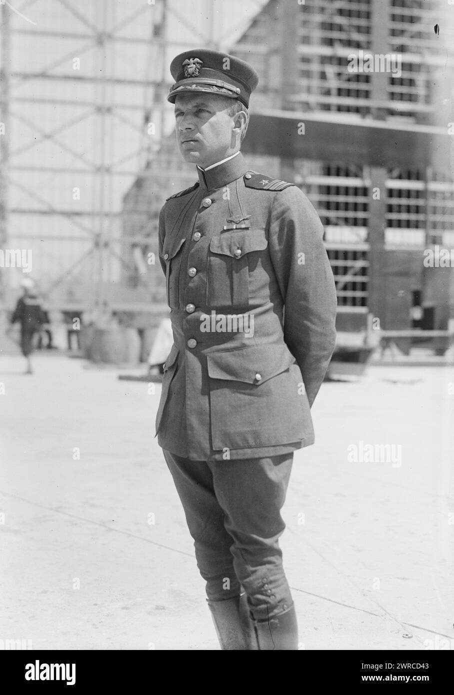 Komm. John H. Towers, Foto zeigt John Henry Towers (1885–1955), der ein Admiral und Flieger der United States Navy in Rockaway Beach, Long Island, New York State bei der Planung des ersten transatlantischen Fluges im Mai 1919 war., 3. Mai 1919, Glass negative, 1 negative: Glass Stockfoto