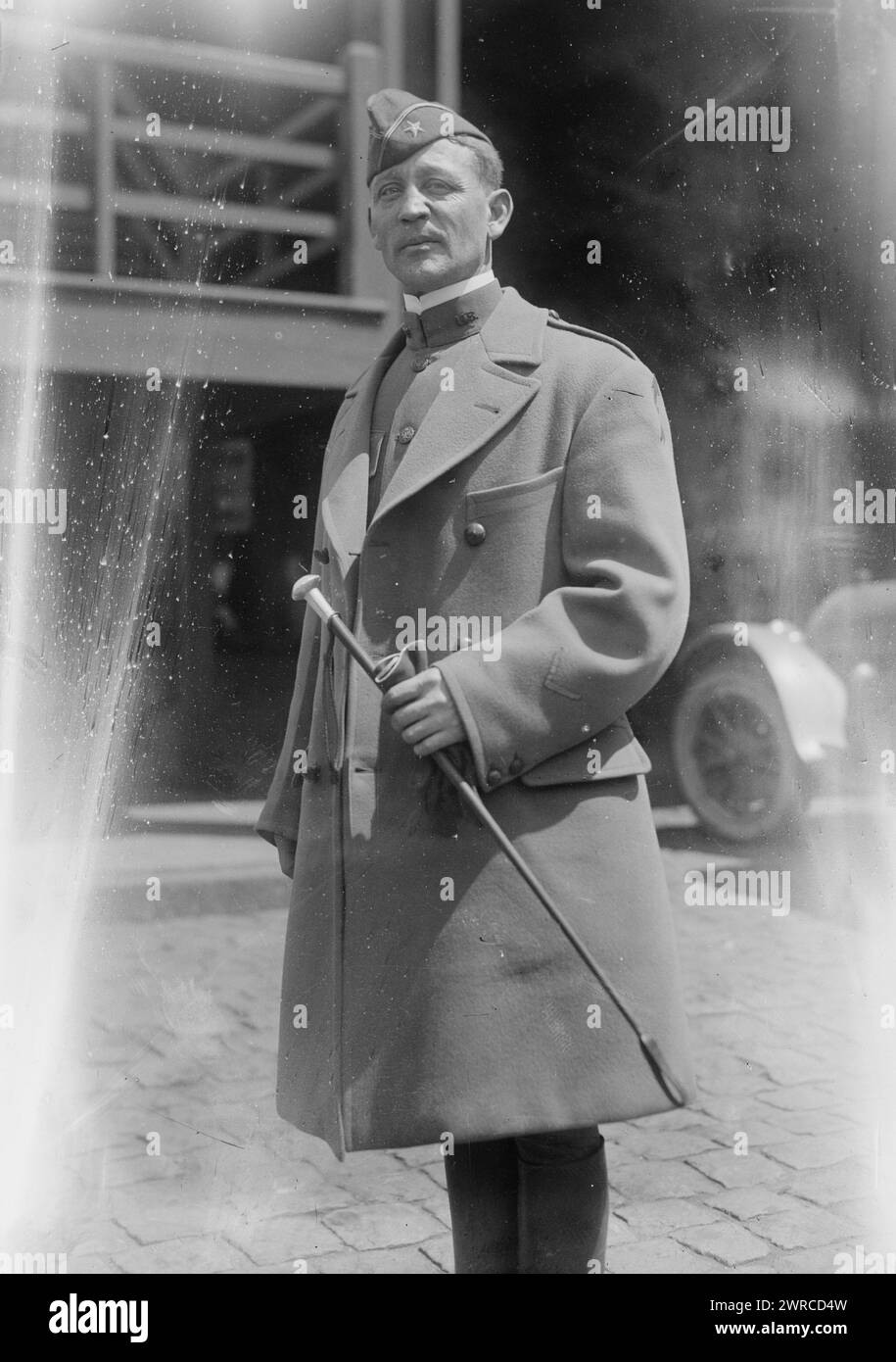 General A. S. Fleming, Foto zeigt Brigadegeneral Adrian S. Fleming (1872–1940) der 158. Feldartilleriebrigade, der im Ersten Weltkrieg diente und 1919 aus Frankreich auf dem Transport von Steuben zurückkehrte., 1919, Glasnegative, 1 negativ: Glas Stockfoto