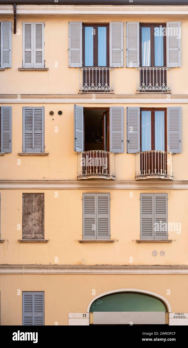 Gebäude und Architektur auf den Straßen von brescia in der lombardei italien Stockfoto