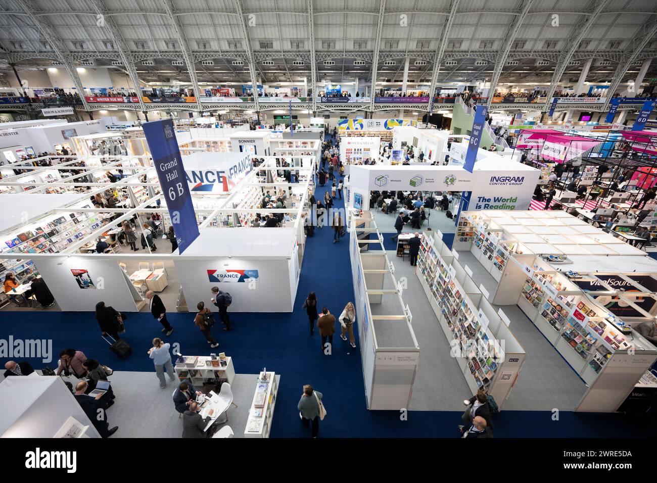 Kensington Olympia, London, Großbritannien. März 2024. Die London Book Fair (12-14. März), Europas größte Frühjahrsmesse und die erste internationale Veranstaltung des Verlagsjahres, kehrt nach Olympia zurück. Quelle: Malcolm Park/Alamy Live News Stockfoto