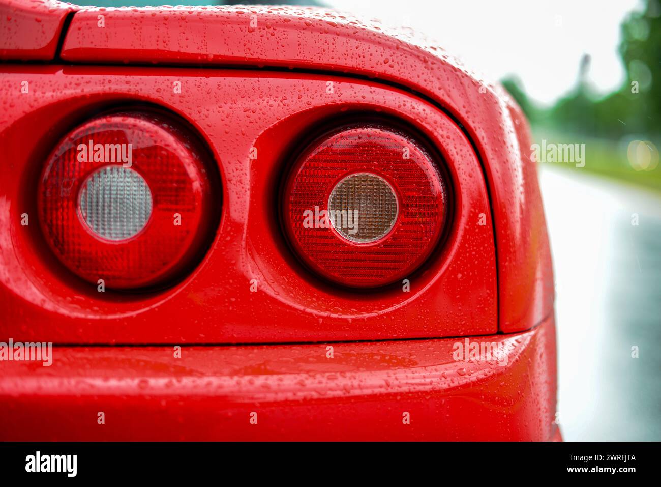 Riga, Lettland – 21. Juni 2015: Details zum Ferrari 360 Spider – Nahaufnahme – Rückleuchten Stockfoto