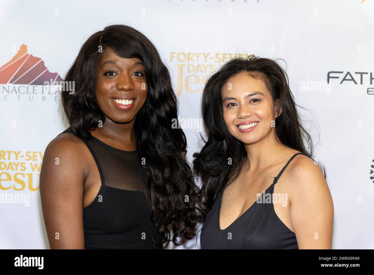 Burbank, USA. März 2024. Produktionsabteilung Jenny Rosen und Kristen Maglonzo besuchen Los Angeles Premiere des Films „Forty-Seven Days with Jesus“ im AMC Burbank 16, Los Angeles, CA, 11. März 2024 Credit: Eugene Powers/Alamy Live News Stockfoto