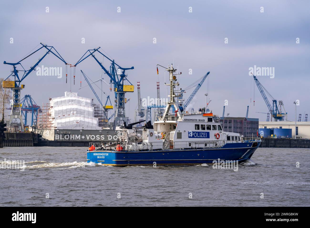 Hafen Hamburg, Elbe, Schifffahrt, Polizeiboot Bürgermeister Brauer, Werft Blohm + Voss, Hamburg, Deutschland Stockfoto