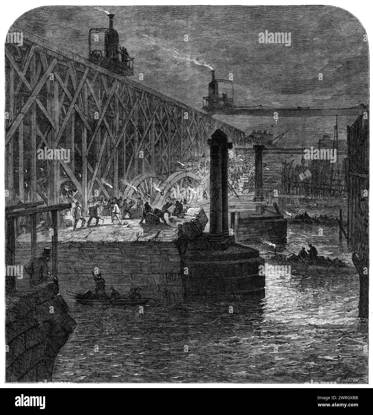 Abriss der Blackfriars Bridge, [London], 1864. Blick vom Surrey-Ufer der Themse aus, zeigt... das Gerüst, das die Entfernung von Materialien erleichtert...[auch sichtbar sind] die provisorische Holzbrücke...[und] die eiserne Brücke der London, Chatham und Dover Railway... die alte Brücke, von der die Überreste so schnell verschwinden, wurde vor etwa hundert Jahren gebaut, wurde 1760 begonnen und 1769 fertiggestellt... in dieser Jahreszeit, wenn die Tage so kurz sind, müssen die Männer abends im Licht von Naphtha-Lampen arbeiten... Ein neuartiges Merkmal im mechanischen A Stockfoto