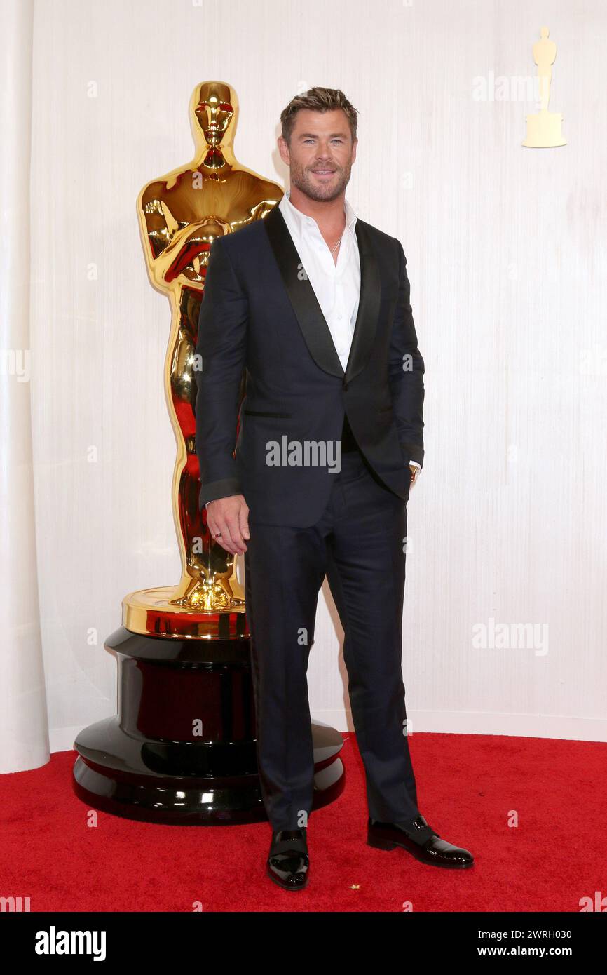 10. März 2024, Los Angeles, Kalifornien, USA: Chris Hemsworth während der Ankunft des roten Teppichs für die 96. Academy Awards im Dolby Theater. (Kreditbild: © Kay Blake/ZUMA Press Wire) NUR REDAKTIONELLE VERWENDUNG! Nicht für kommerzielle ZWECKE! Stockfoto