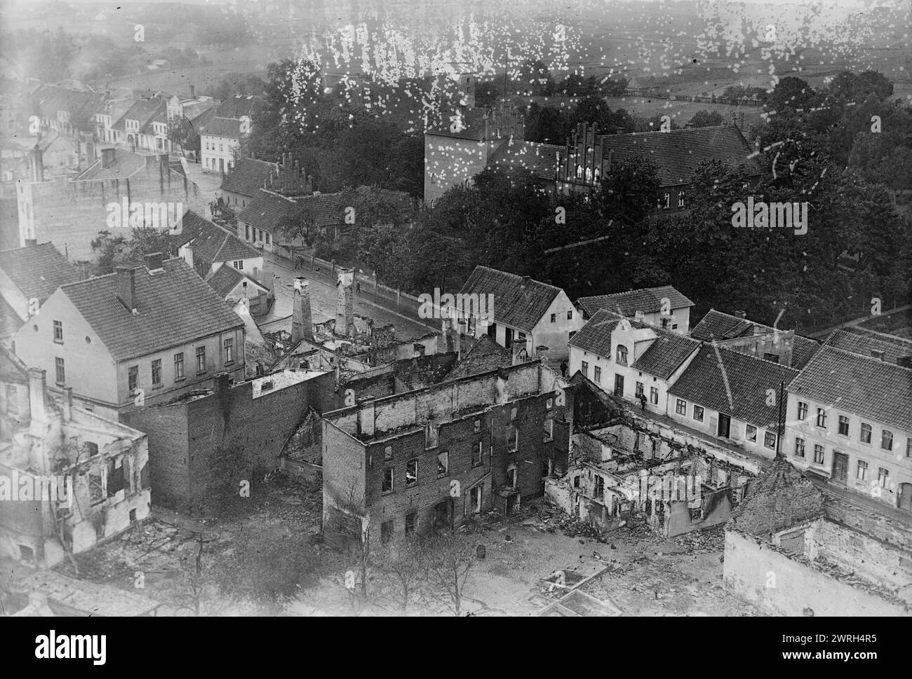 Hohenstein-Tannenberg, zwischen 1914 und 1915. Luftaufnahme der Stadt Hohenstein (heute Olsztynek, Polen) während des Ersten Weltkriegs Stockfoto
