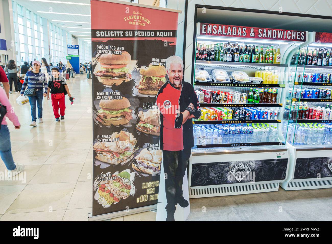 Merida Mexico, Manuel Crescencio Rejon Merida International Airport, Innenausstattung, Gate-Bereich des Terminals, Flavortown Marketplace Restaurant Rest Stockfoto