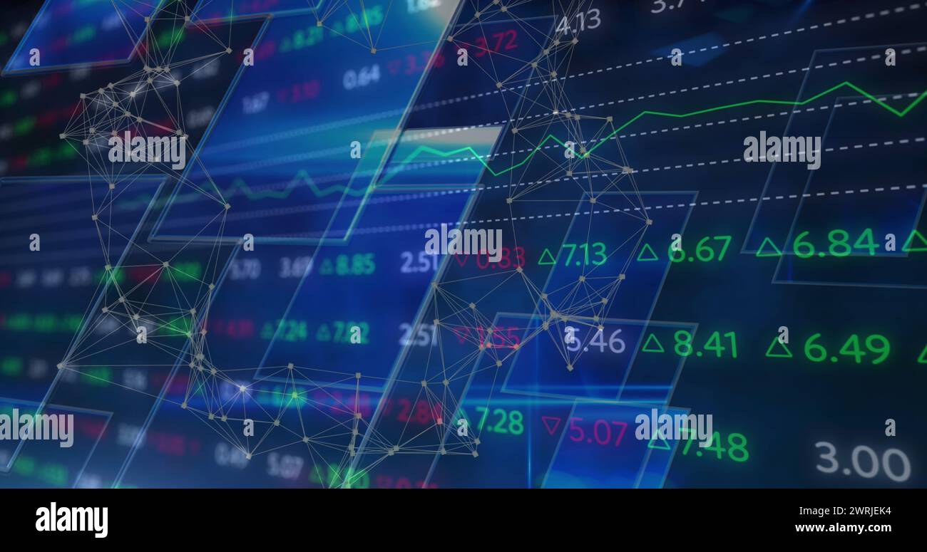 Bild der Verarbeitung von Finanzdaten über blauen Bildschirmen Stockfoto