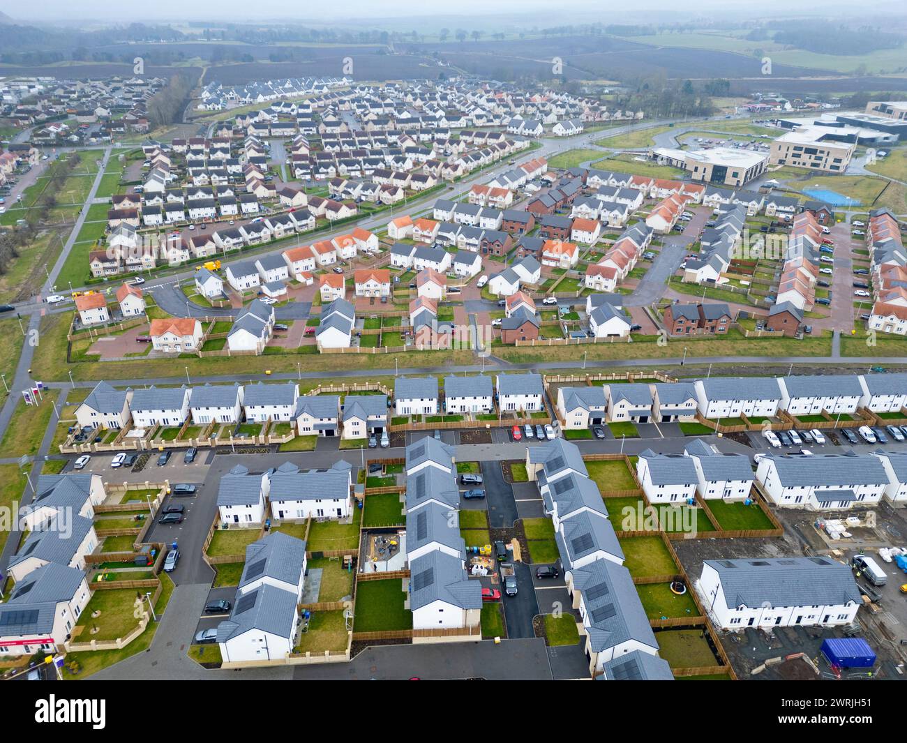 Neubauten in einem neuen Wohngebiet in Winchburgh, West Lothian, Schottland, Großbritannien Stockfoto
