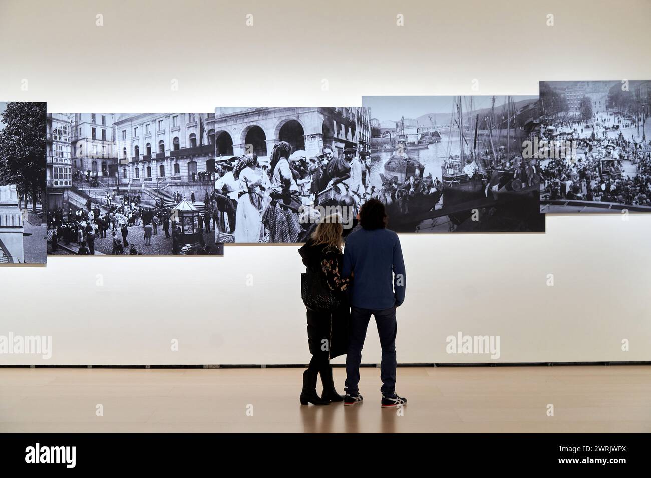 „Bilbao und Malerei Ausstellung“, Guggenheim Bilbao Museoa, Bilbao, Baskenland, Spanien, Europa Stockfoto