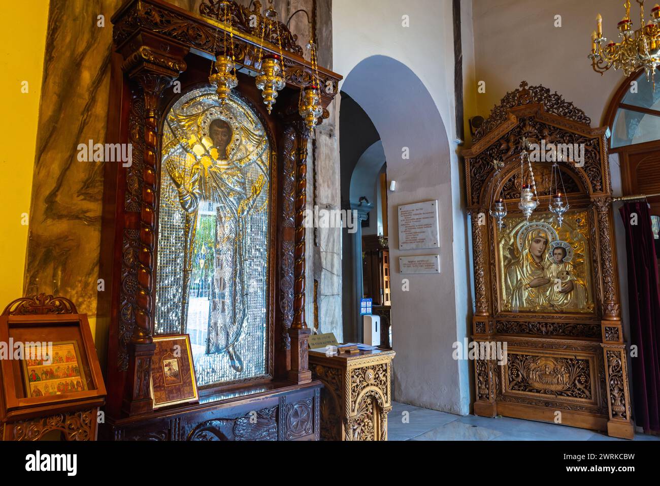 Innenraum der Kirche St. Demetrius - Hagios Demetrios in Thessaloniki Stadt, Griechenland Stockfoto