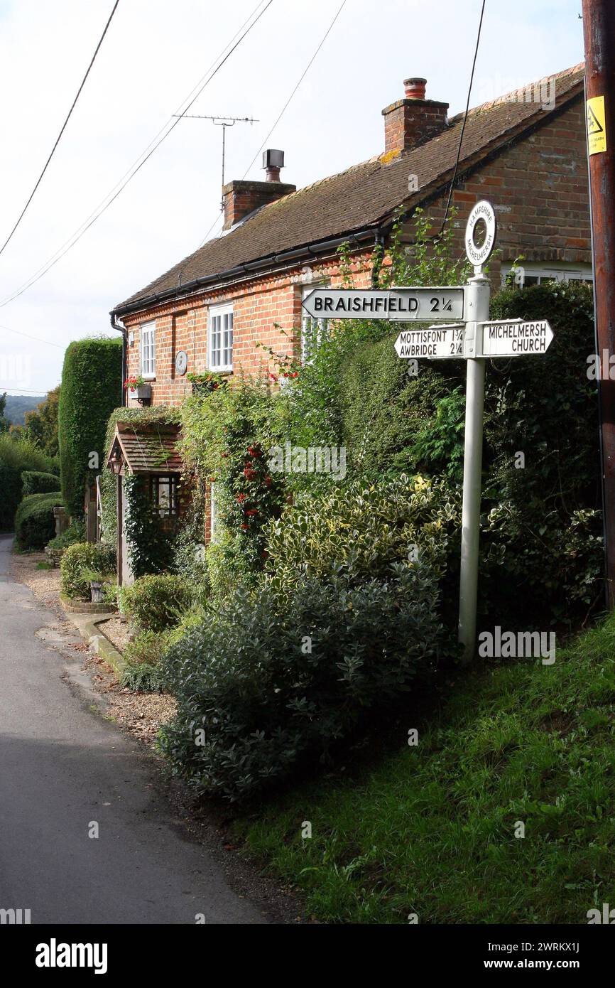 Altes Haus in Haccups Lane Michelmersh in Hampshire. Stockfoto