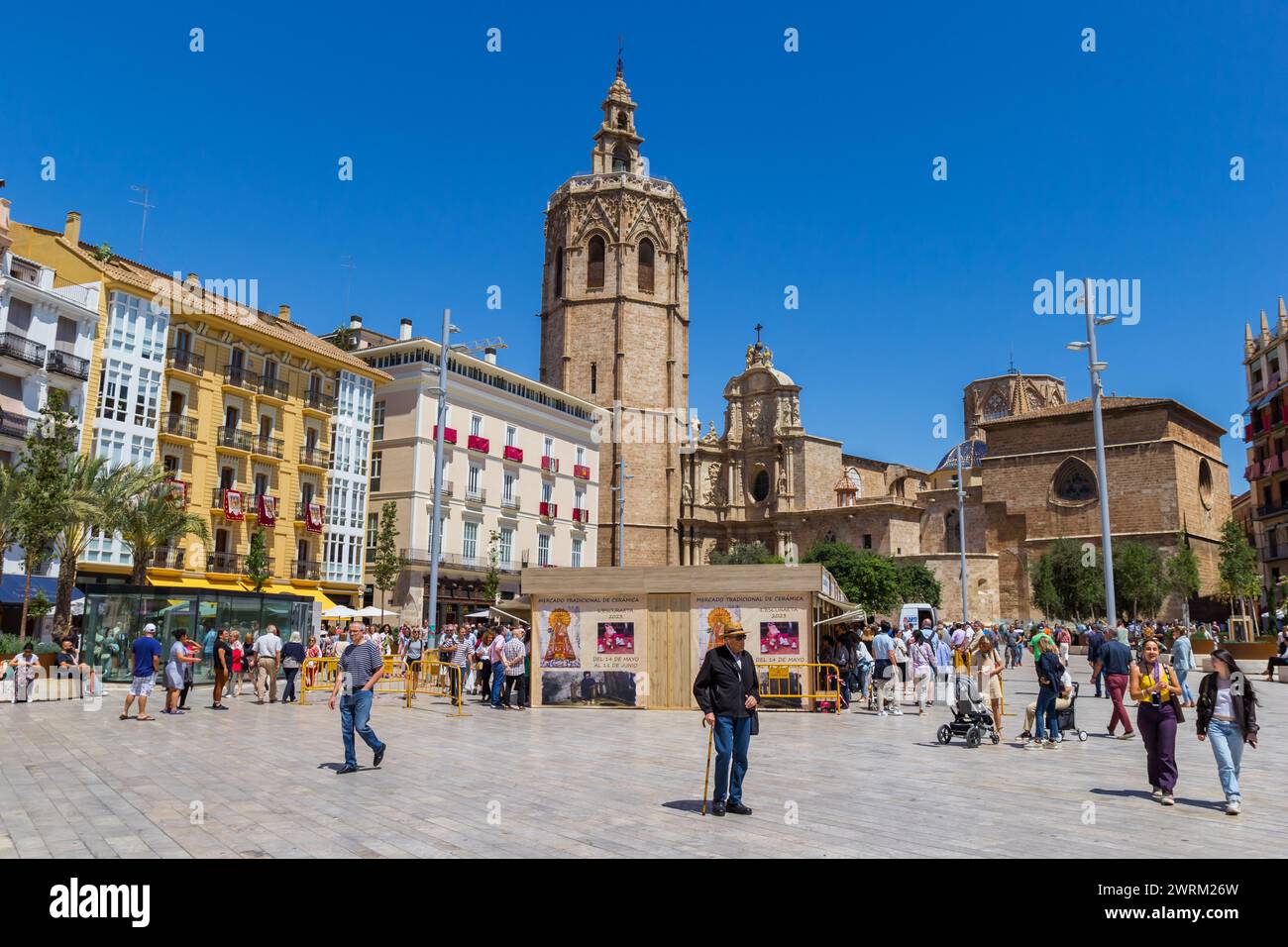 Plaza de la Reina mit der historischen Kathedrale in Valencia, Spanien Stockfoto
