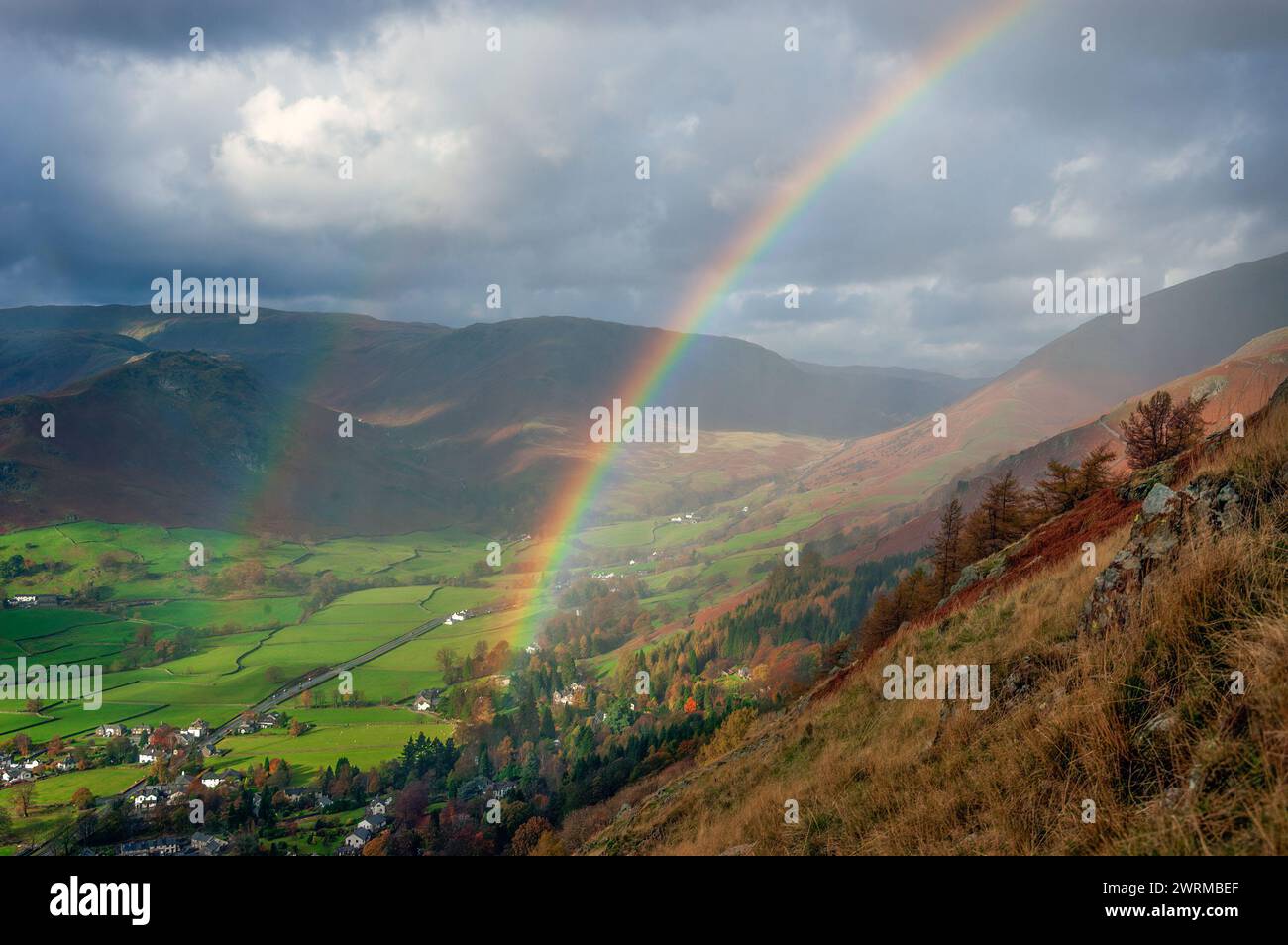 Regenbogen über Grasmere, Cumbria. Stockfoto