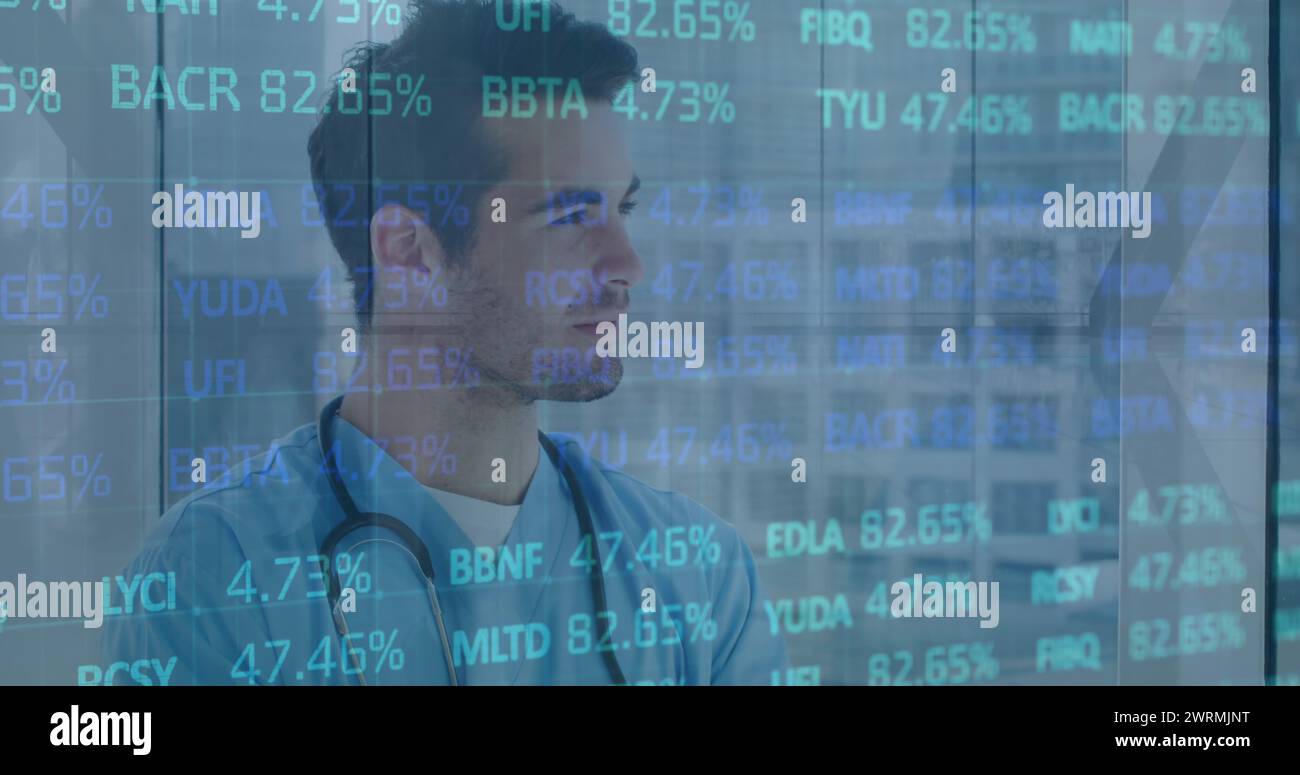 Bild der Datenverarbeitung über männlichen Arzt mit Stethoskop Stockfoto