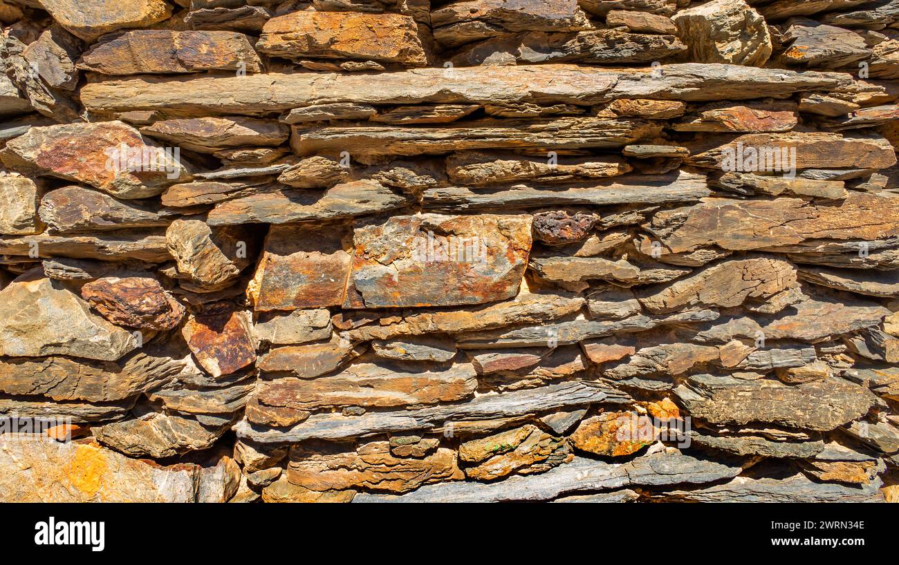 Strukturiertes Hintergrunddesign Mit Natursteinwand Stockfoto