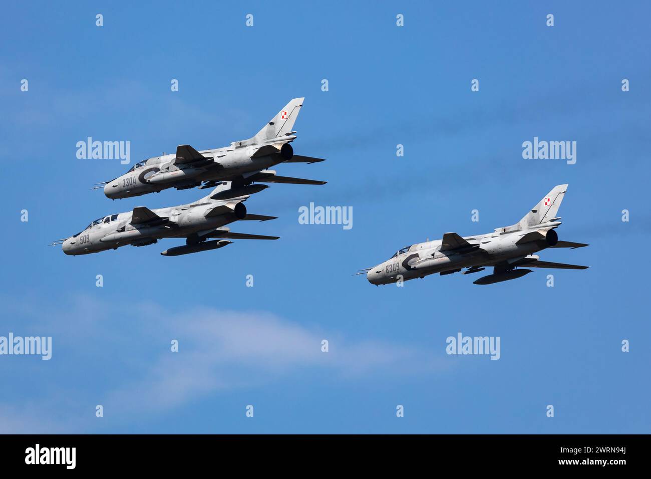 Radom, Polen - 26. August 2023: Polnische Luftwaffe Lockheed Sukhoi Su-22 Fitter Jagdflugzeug fliegen. Luftfahrt- und Militärflugzeuge. Stockfoto