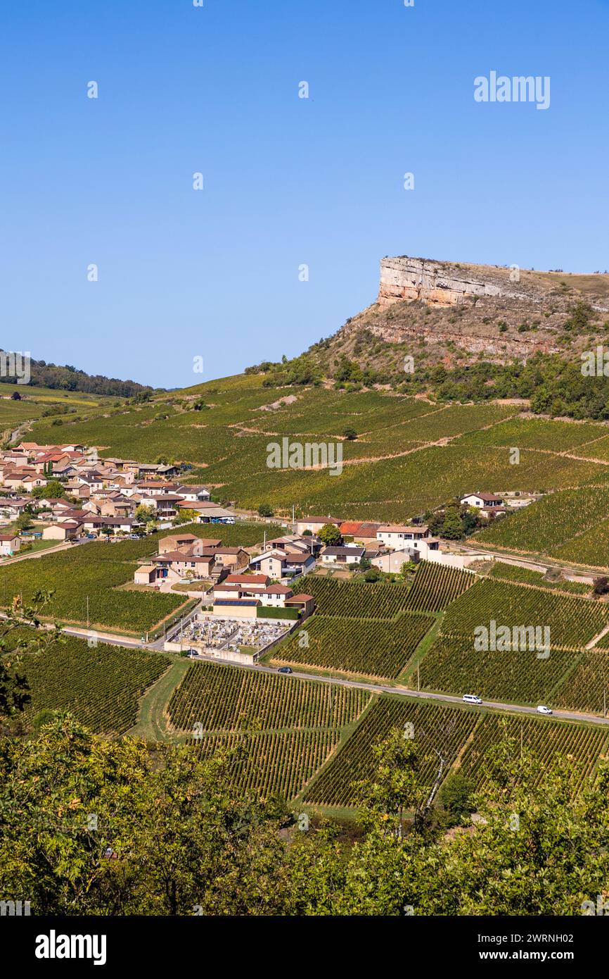 Roche du Vergisson, Son Village et Son vignoble, Depuis le sommet de la Roche du Solutré, en Bourgogne Stockfoto