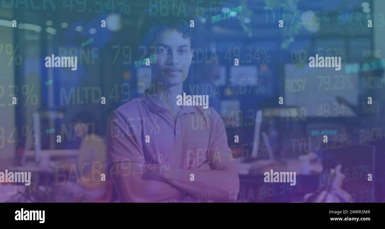 Bild von der Verarbeitung von Finanzdaten gegenüber birassischen Geschäftsleuten Stockfoto