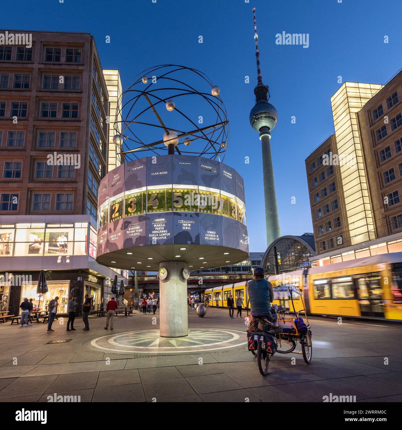 Urania, Weltzeituhr, Alexanderplatz, Ost-Berlin, Deutschland Stockfoto