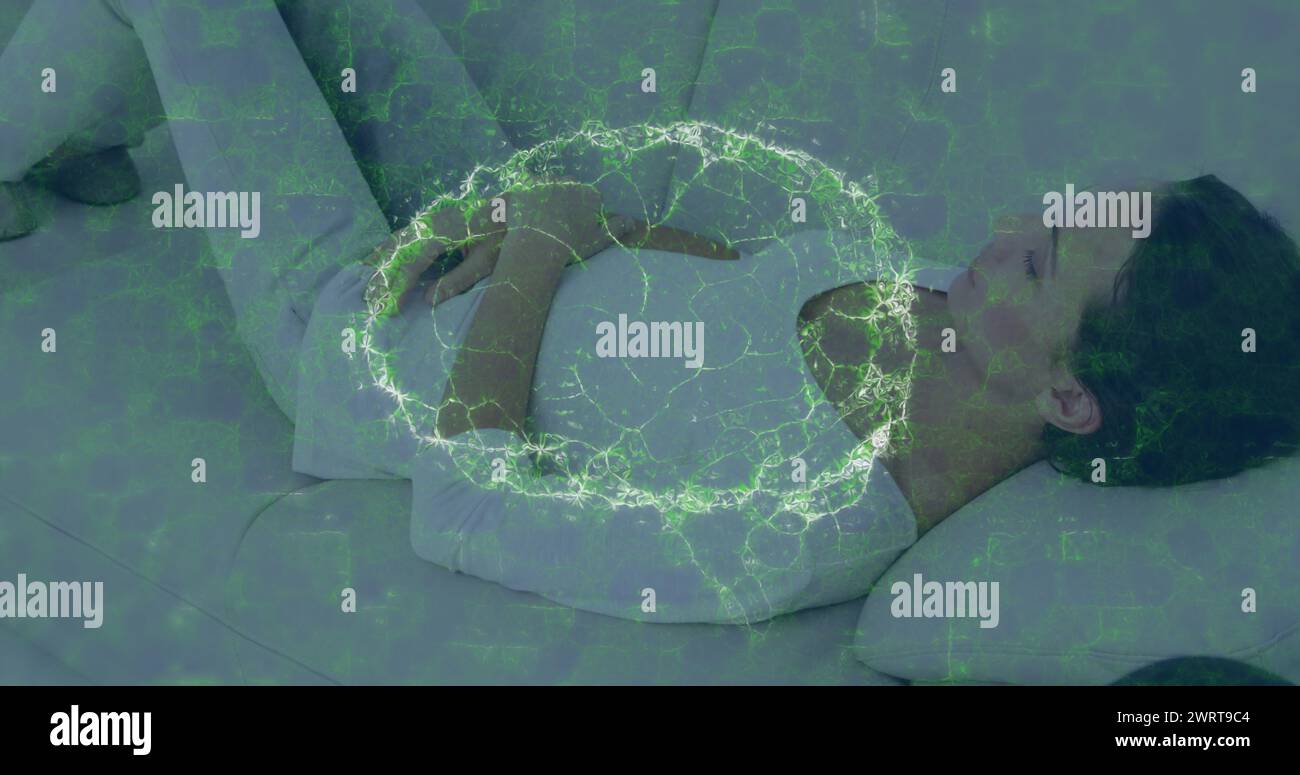 Bild des digitalen Gehirns über der kaukasischen Beratungspsychologin Stockfoto