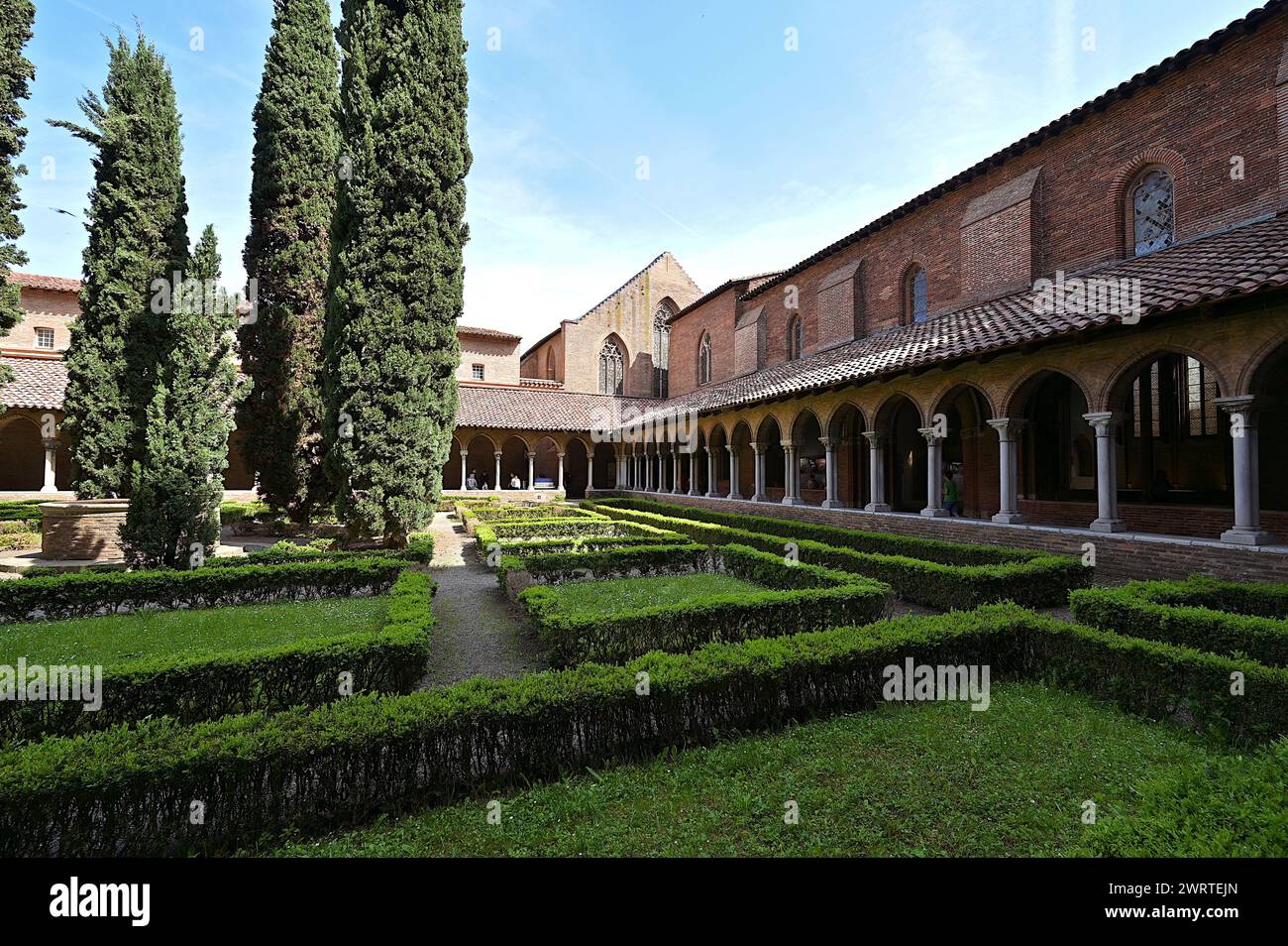 Die Jakobinerkirche ist eine entweihte römisch-katholische Kirche in Toulouse, Frankreich, die vollständig aus Ziegeln gebaut wurde. Stockfoto
