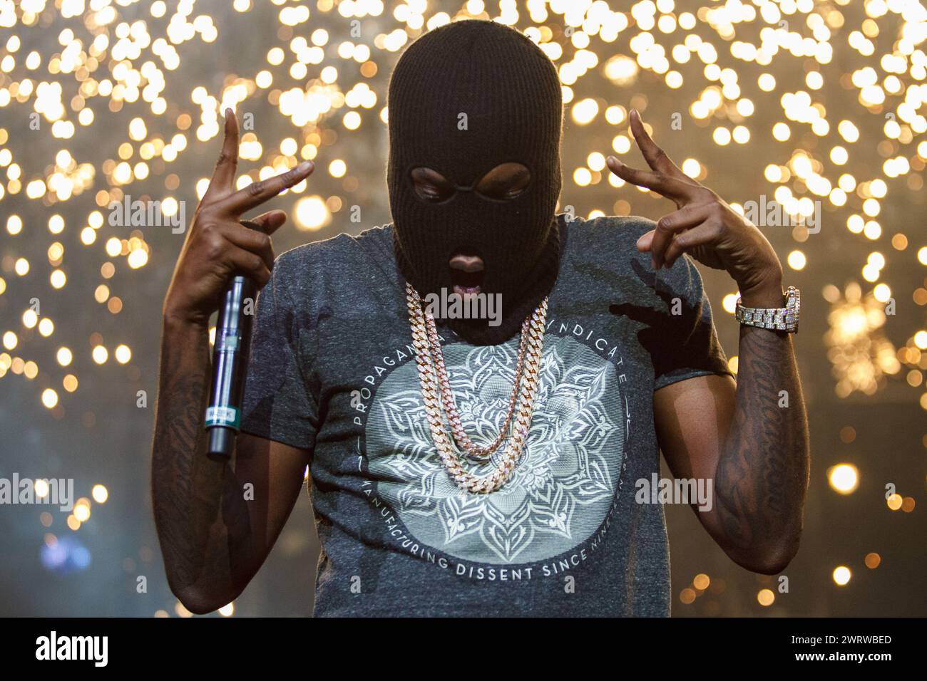 Der Musiker Meek Mill tritt auf der MMG Tour in Providence, Rhode Island, USA im Dunkin’ Donuts Center auf, das heute Amica Mutual Pavilion heißt. Stockfoto