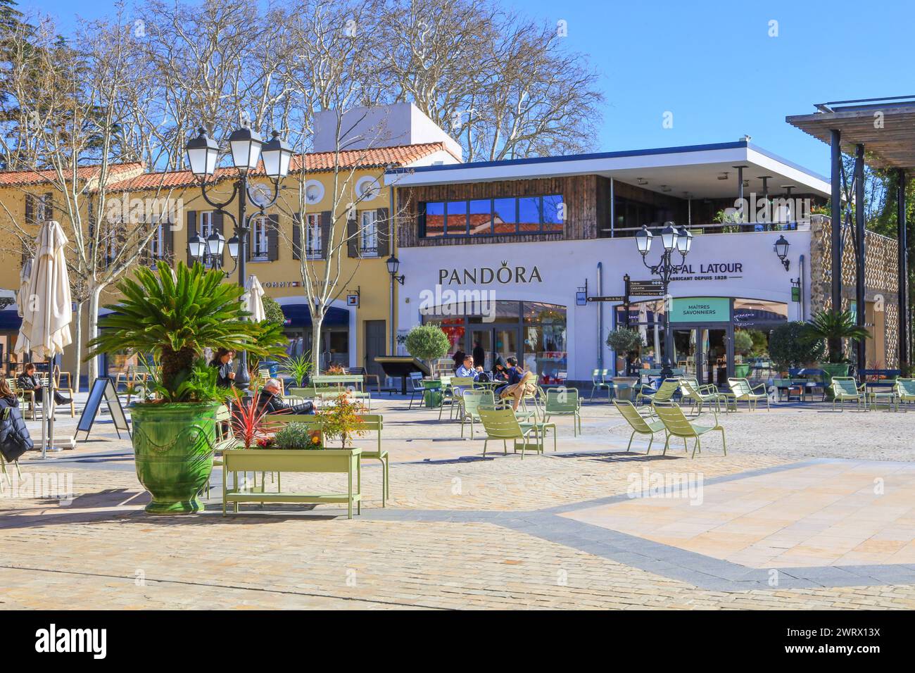 McArthurGlen Shopping Outlet in Miramas Provence. Stockfoto