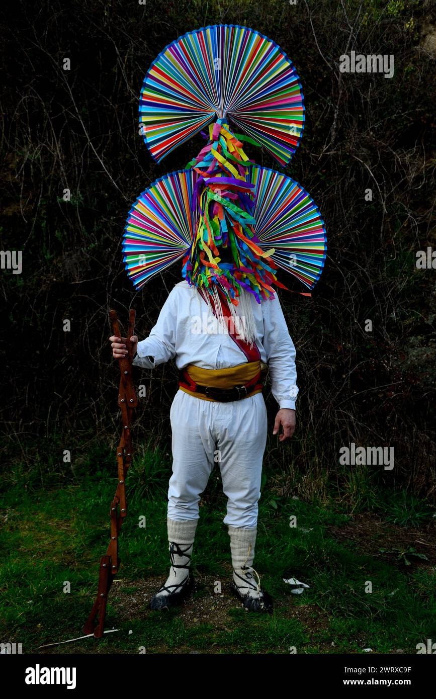 Guirrio von Carrizo de la Ribera (Leon in Vibo Maske von Viana do Bolo, Ourense, Spanien Stockfoto