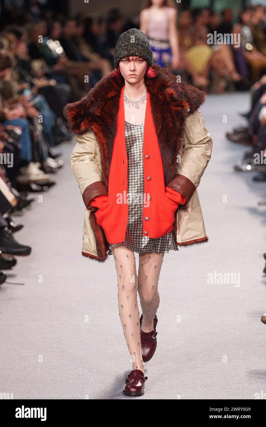 Paco Rabanne Paris Herbst-Winter 2024 Paco Rabanne Herbst Winter 2024-25 Fashion Show auf der Paris Fashion Week in Paris, Frankreich, März 2024 CAP/GOL GOL/ Paris Frankreich Copyright: XRickxGold/CapitalxPicturesx Stockfoto