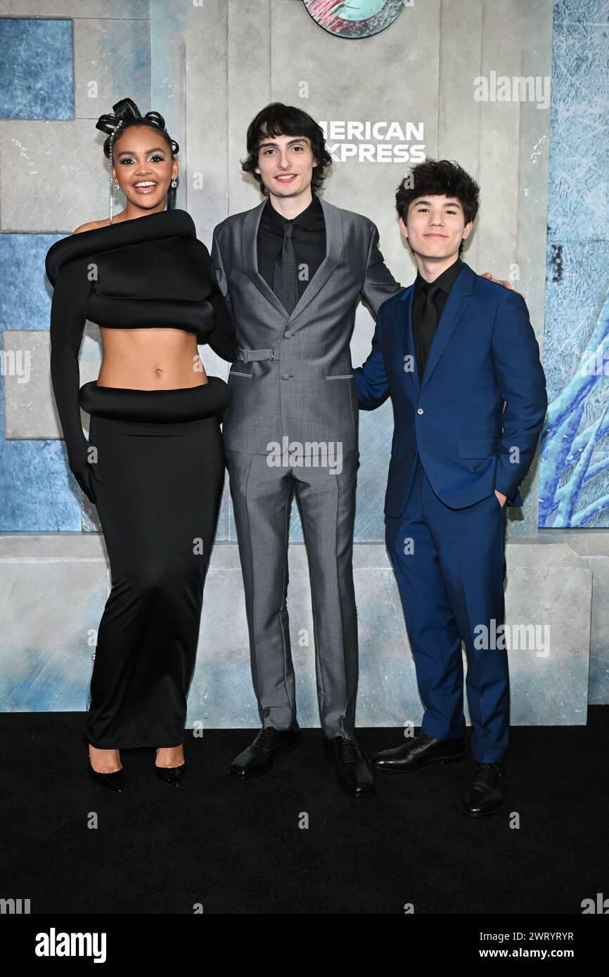 Celeste O'Connor, Finn Wolfhard und Logan Kim Stockfoto