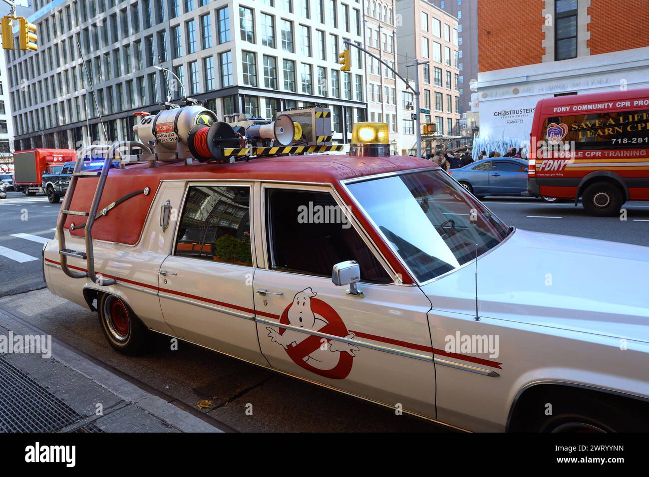 New York City, Usa. März 2024. Ghostbusters Fans treffen sich am 14. März 2024 in New York City, NY, USA, um den neuen Film Ghostbusters Frozen Empire zu feiern. Foto: Charles Guerin/ABACAPRESS.COM Credit: Abaca Press/Alamy Live News Stockfoto