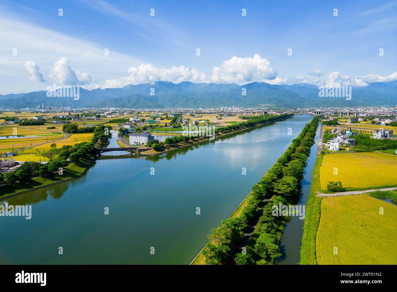 Luftaufnahme der Gemeinde Dongshan über dem dongshan River in Yilan, Taiwan Stockfoto