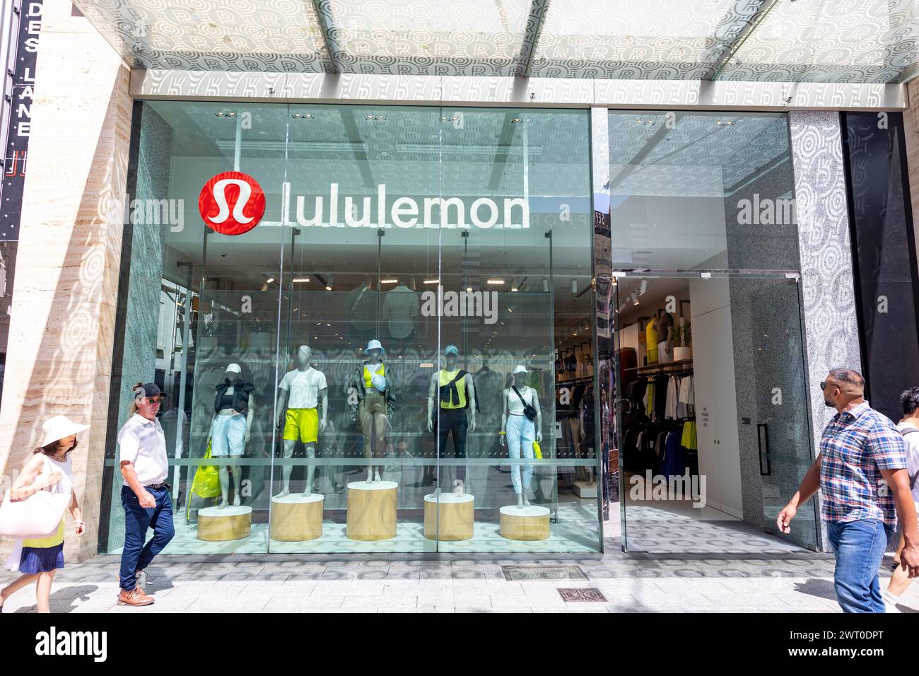 Lululemon Händler für aktive Bekleidung und Sportbekleidung, Geschäft im Stadtzentrum von Rundle Mall Adelaide, März 2024, South Australia Stockfoto