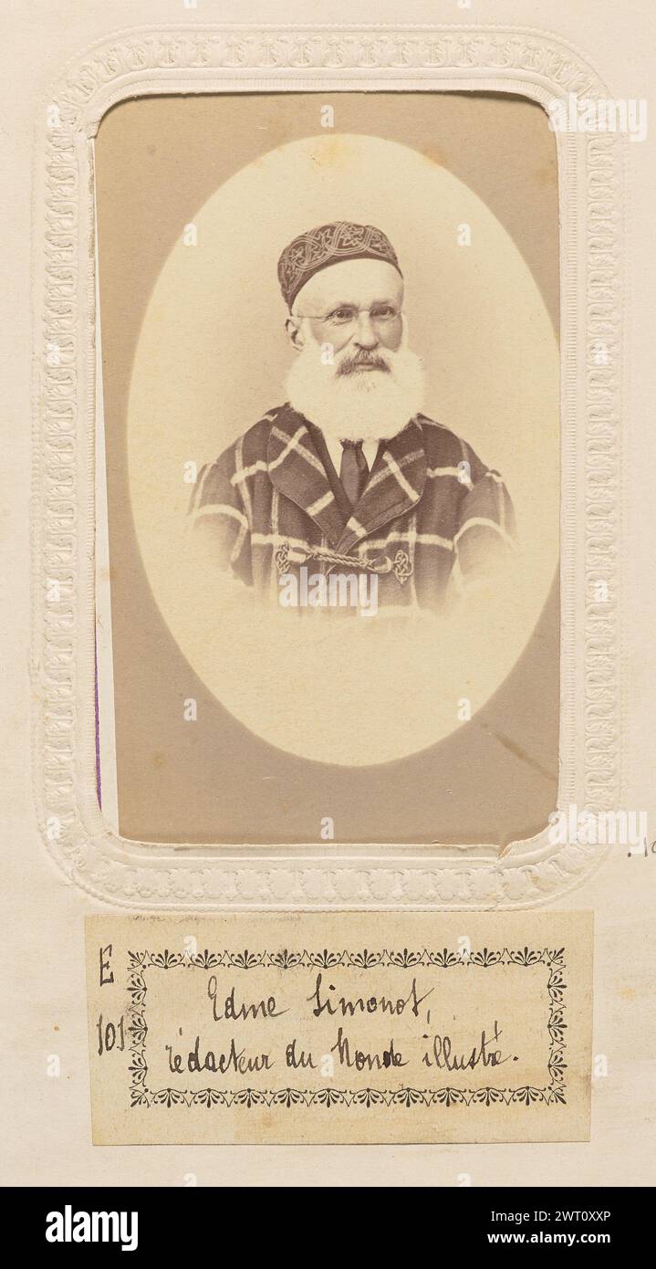 Edme Simonot, rédacteur du Monde Illustré. Charles Neümann, Fotograf (1825–1903) um 1870–1880 Ein Porträt eines Mannes mit großem weißem Bart und kurzem Schnurrbart. Er scheint kahl zu sein und trägt eine fes- und karierte Jacke. (Verso, Mount) Mitte, lilafarbener Aufdruck des Herstellers: "LA ROCHELLE [Space] PARIS [Space] NIORT/CH. NEÜMANN/PEINTRE & PHOTOGRAPHE/à ST.-JEAN-D'ANGÉLY/(chte Infre)'; untere Mitte, schwarze Tinte: 'Edme Simonot/re'd.. Du Monde illustré"; unten in der Mitte, lila aufgedruckter Text: "Sur demande, les clichés sont Conservés"; (Recto, Albumseite) unten in der Mitte, unter dem Bild, schwarze Tinte auf W Stockfoto
