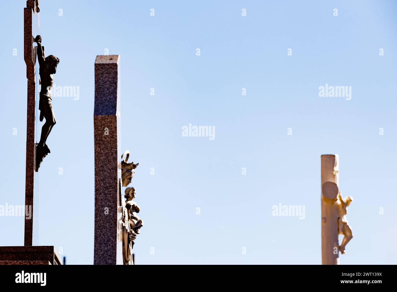 Drei Gräber auf dem Alhambra-Friedhof Stockfoto