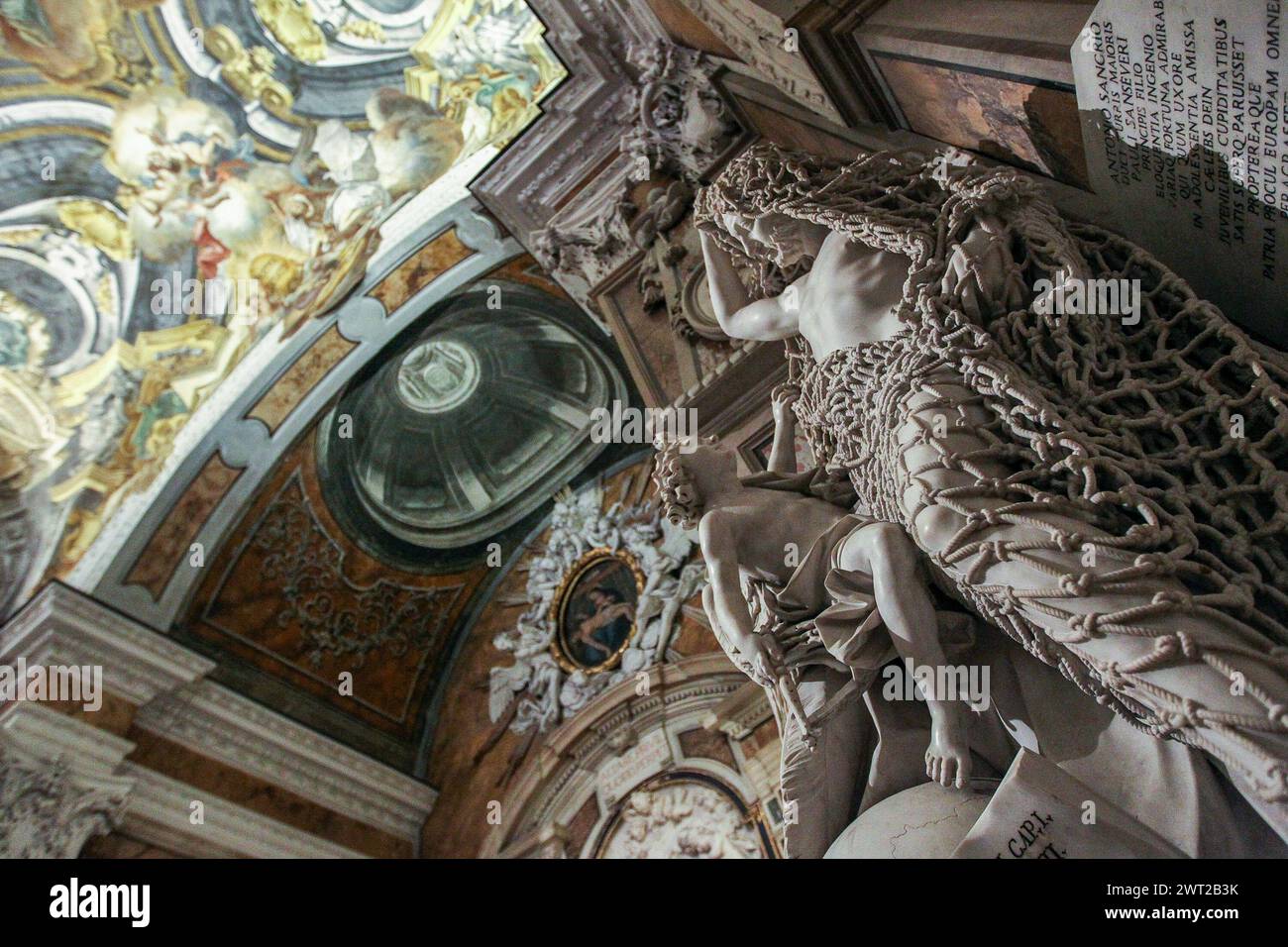Die Skulptur der Desillusionierung des Bildhauers Francesco Queirolo in der Kapelle von Sansevero Stockfoto