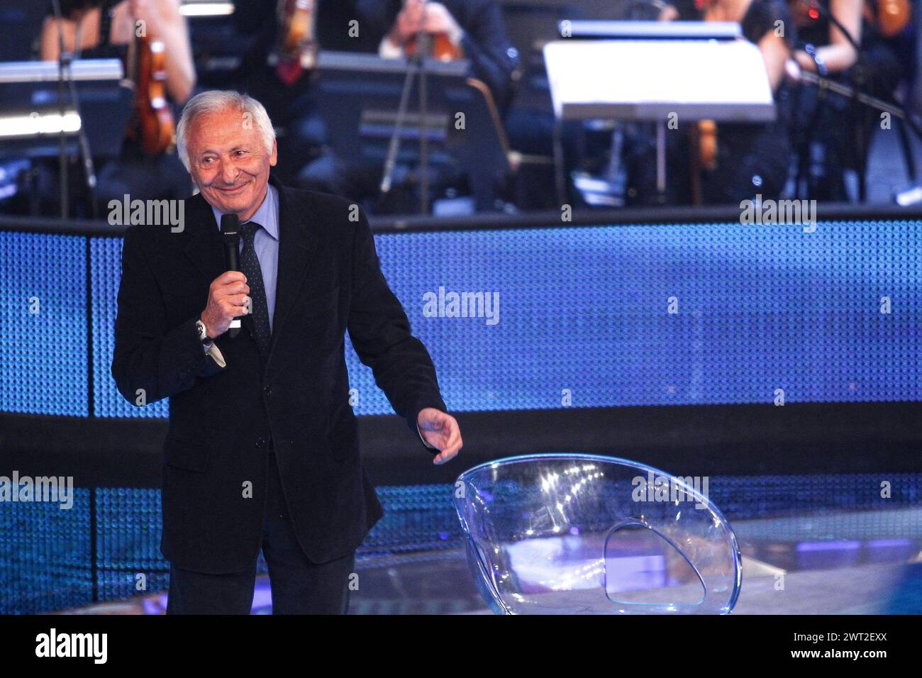 Der italienische Musikautor Mogol, während der RAI-Fernsehsendung "Emozioni, Pensieri e parole" Stockfoto