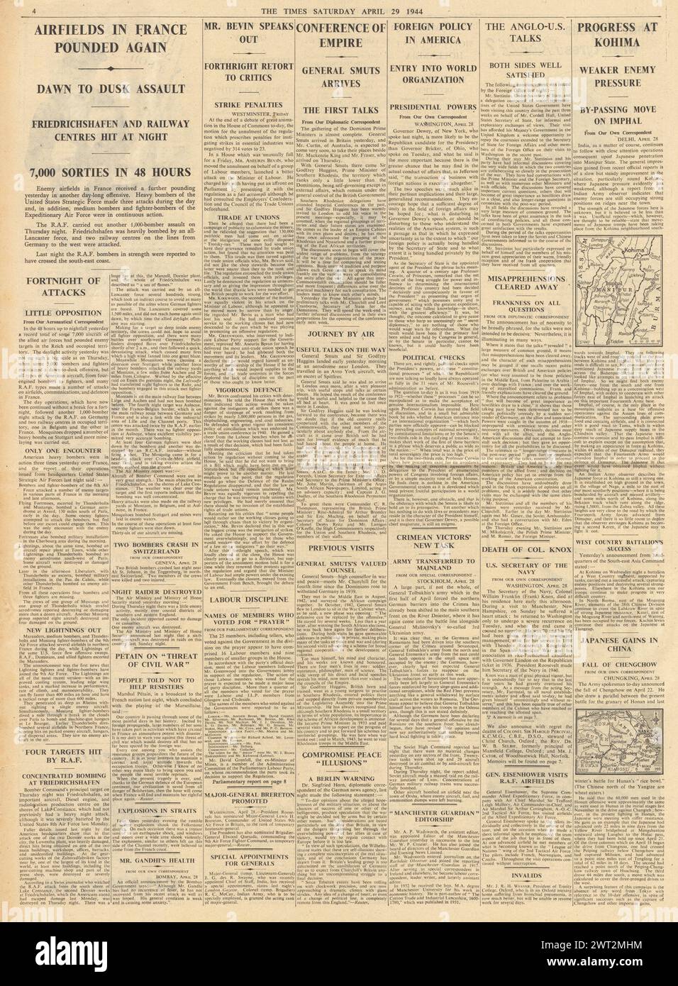 1944 berichtet die Times von RAF Bomb Friedrichshafen, US Air Force Bomb France, Battle for Kohima, Tod von US Navy Secretary Frank Knox, General Smuts kommt in London und Anti-Strike Bill Stockfoto