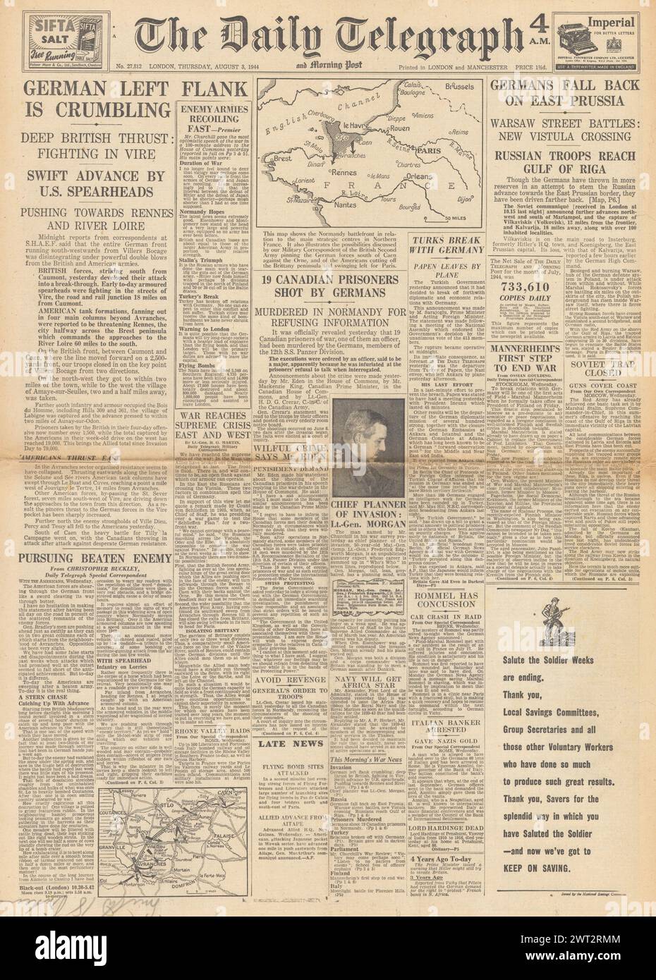 1944 die Titelseite des Daily Telegraph berichtet über die britische Armee in Vire, die Rote Armee erreicht die Ostseeküste, den Warschauer Aufstand und kanadische Kriegsgefangene, die von der 12. SS in der Normandie erschossen wurden Stockfoto