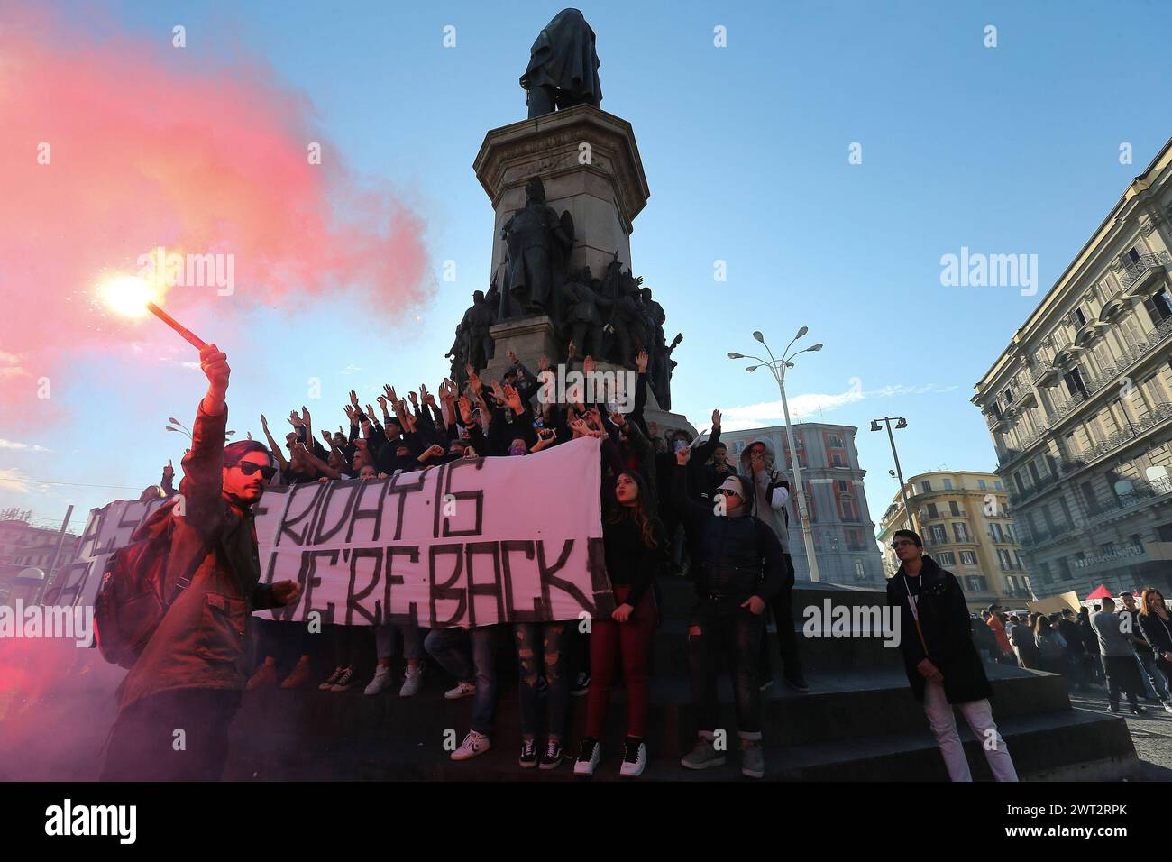 Ein Moment des Protestes der Studenten gegen die italienische Regierung und die Minister Matteo Salvini und Luigi Di Maio Stockfoto