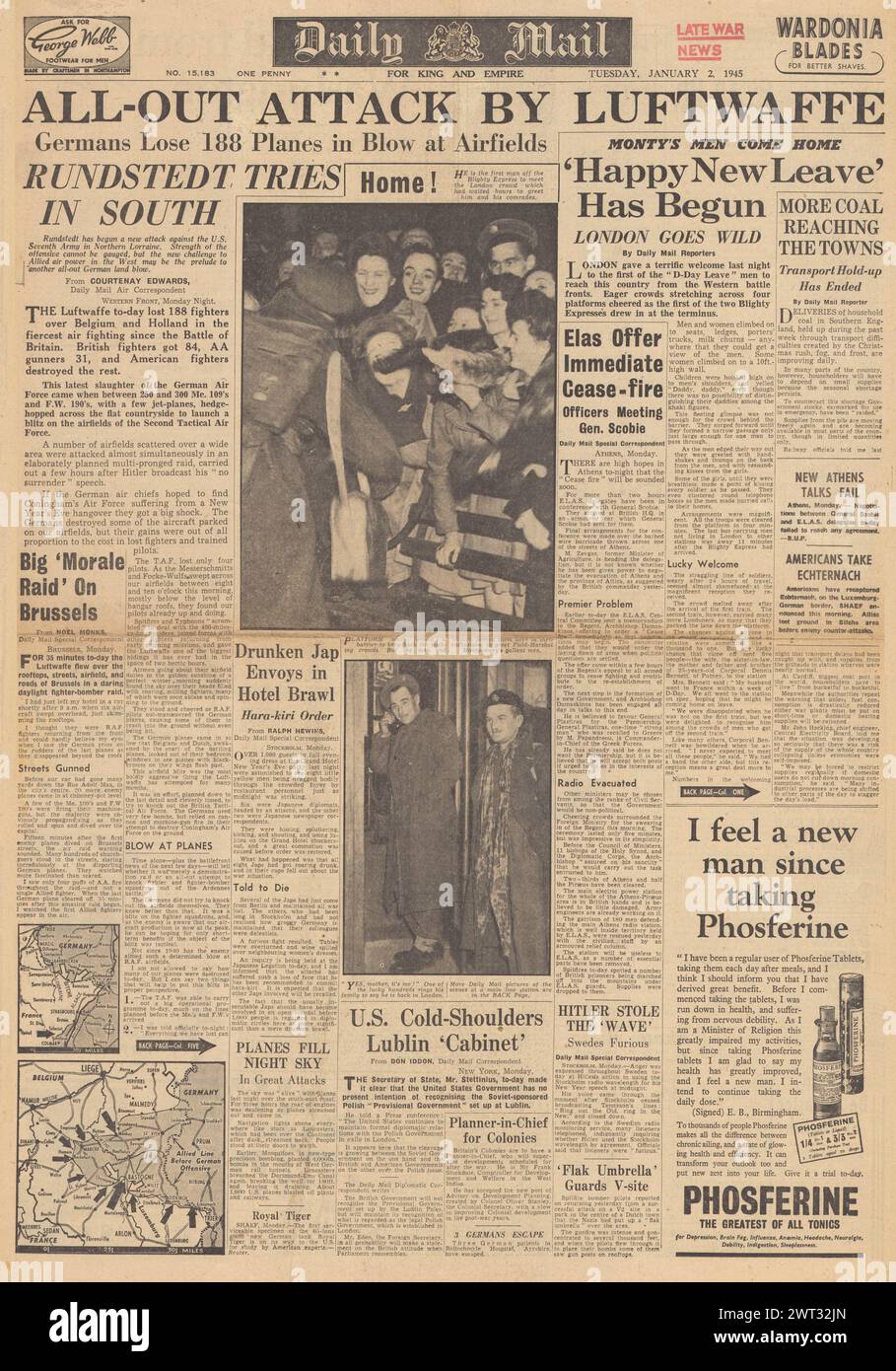 1945 Daily Mail-Titelseite berichtet über die Verluste schwerer Luftwaffen, die Ardenschlacht und die Unruhen in Griechenland Stockfoto