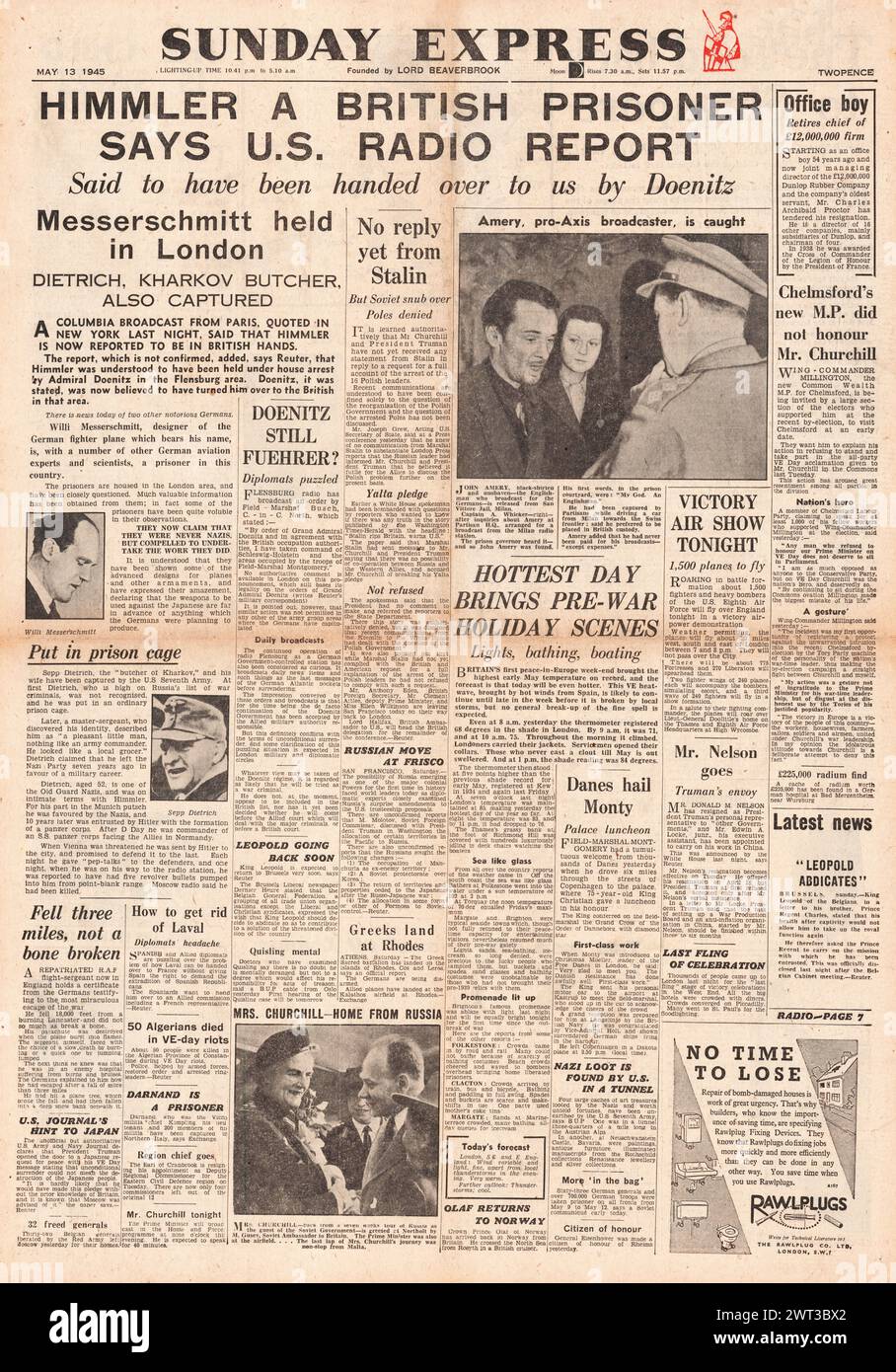 1945 Sunday Express-Titelseite, auf der Heinrich Himmler gefangen genommen, Sepp Dietrich gefangen genommen und John Amery verhaftet wird Stockfoto