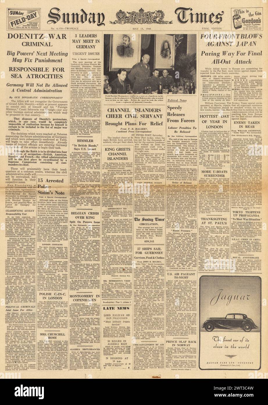 1945 Sunday Times Titelseite berichtet, dass Doenitz Kriegsverbrecher erklärte, die Alliierten weiter Angriffe im Fernen Osten fortsetzten und Heinrich Himmler gefangen genommen wurde Stockfoto