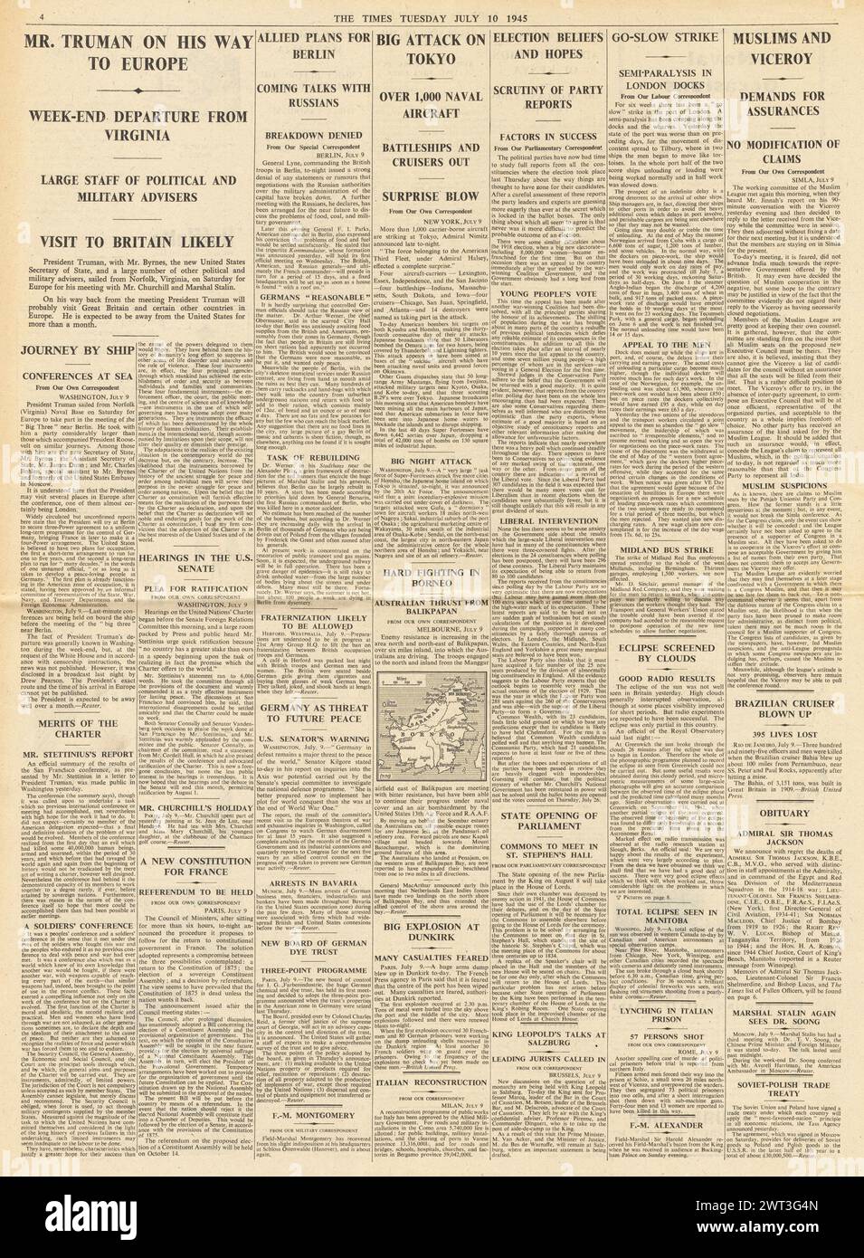 1945 berichtete die Times über den Wahlkampf, bombardierte Flugzeuge der US Navy Tokio und Battle for Borneo Stockfoto