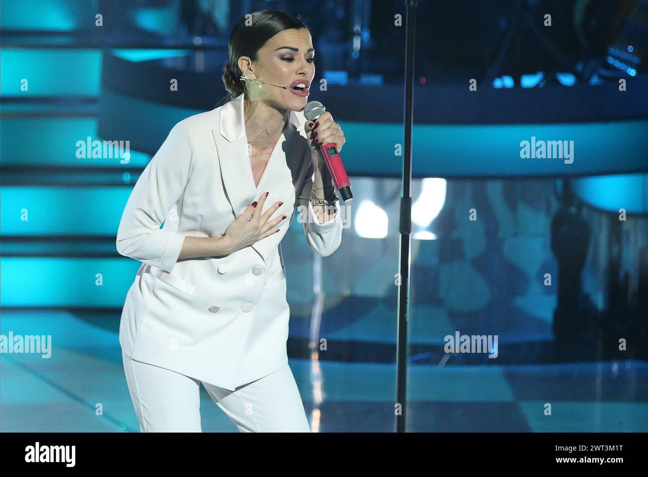 Die Sängerin Bianca Guaccero während der Fernsehsendung Una Storia da Cantare im Rai Auditorium in Neapel. Stockfoto